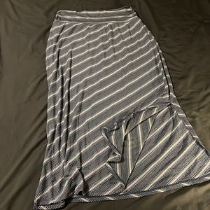 Long skirt with slit on one side